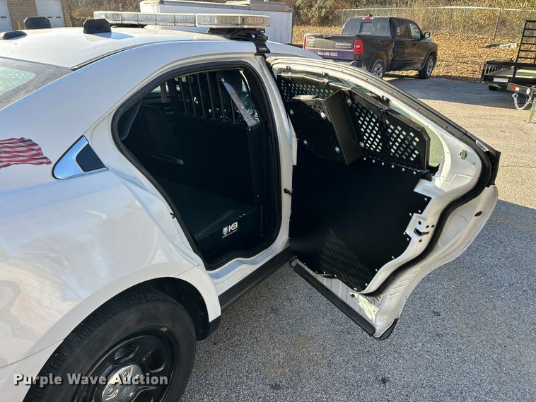 image for item ET6802 2019 Ford Taurus Police Interceptor 
