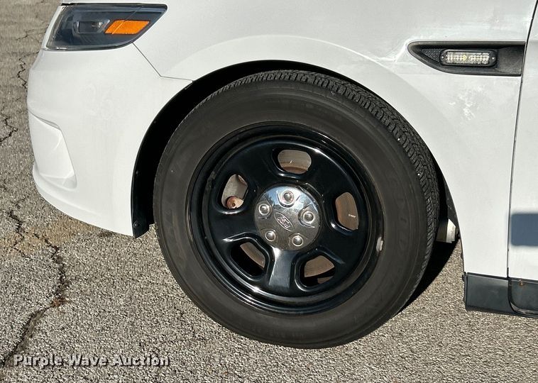 image for item ET6802 2019 Ford Taurus Police Interceptor 