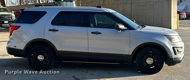 image for item ET6803 2018 Ford Explorer Police Interceptor SUV