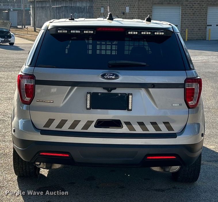image for item ET6803 2018 Ford Explorer Police Interceptor SUV