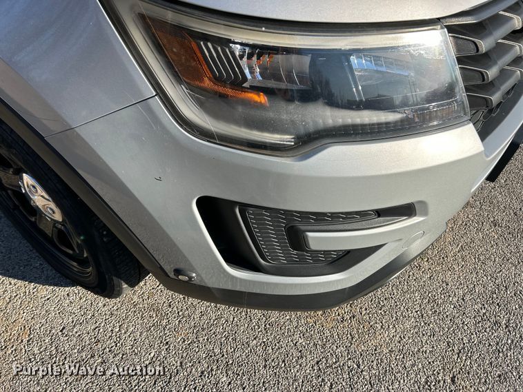 image for item ET6803 2018 Ford Explorer Police Interceptor SUV