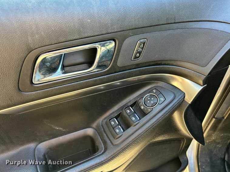 image for item ET6803 2018 Ford Explorer Police Interceptor SUV