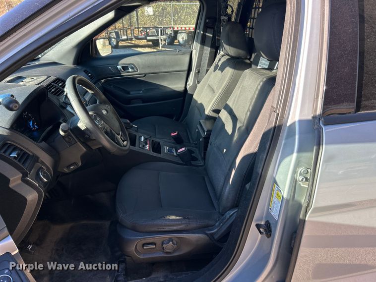 image for item ET6803 2018 Ford Explorer Police Interceptor SUV