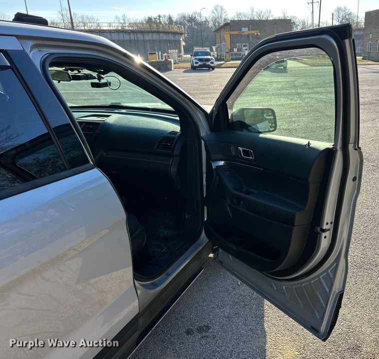 image for item ET6803 2018 Ford Explorer Police Interceptor SUV