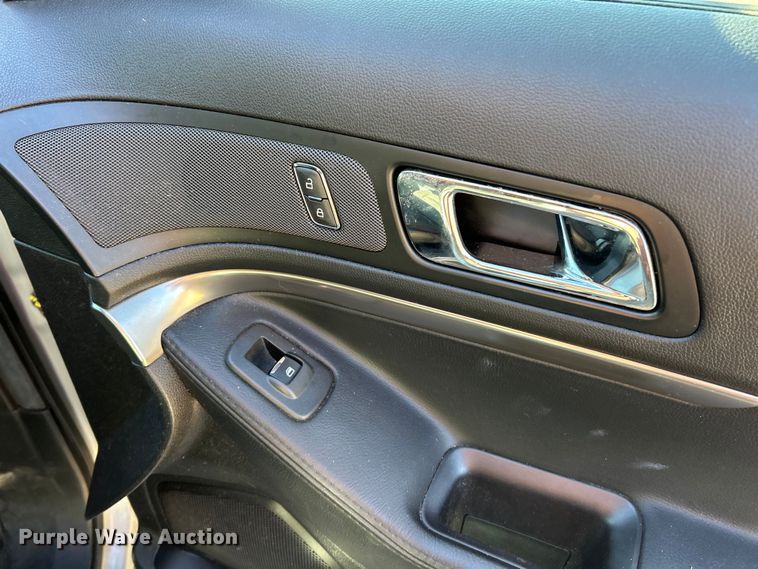 image for item ET6803 2018 Ford Explorer Police Interceptor SUV