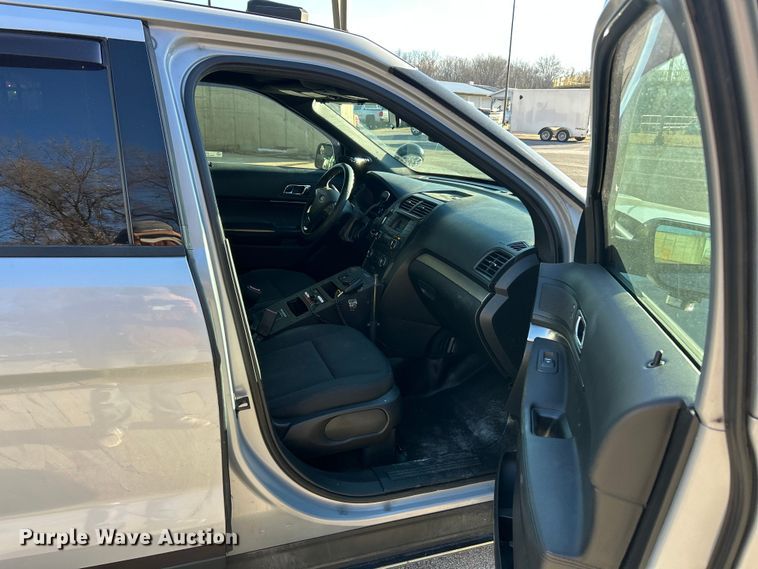 image for item ET6803 2018 Ford Explorer Police Interceptor SUV
