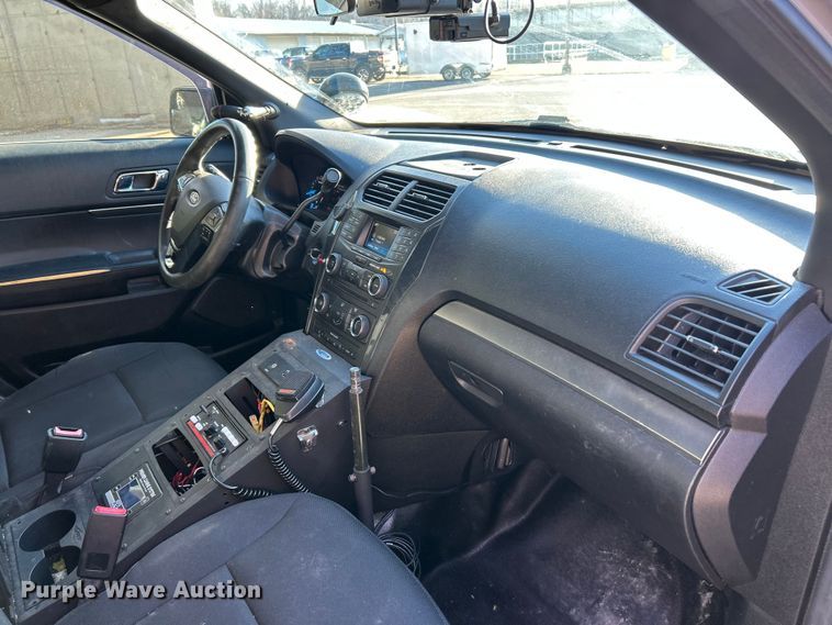 image for item ET6803 2018 Ford Explorer Police Interceptor SUV
