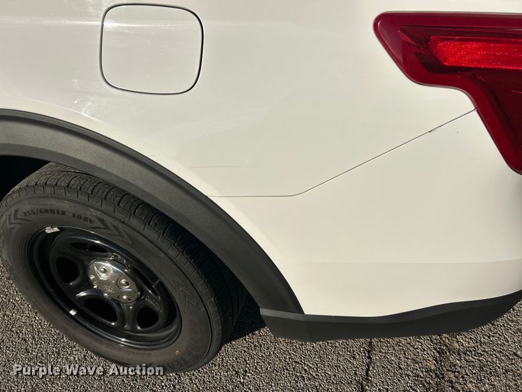 image for item ET6804 2020 Ford Explorer Police Interceptor SUV