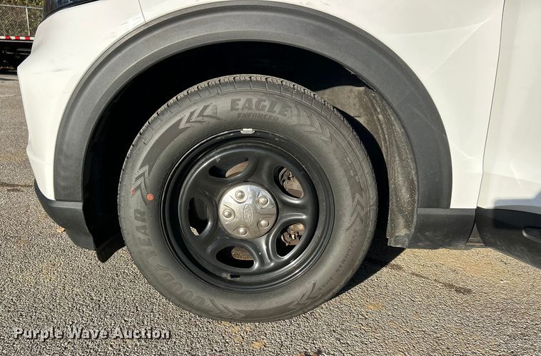 image for item ET6804 2020 Ford Explorer Police Interceptor SUV