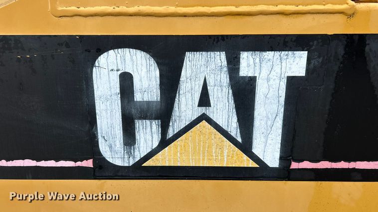 image for item ET6807 2002 Caterpillar PS-200B pneumatic roller