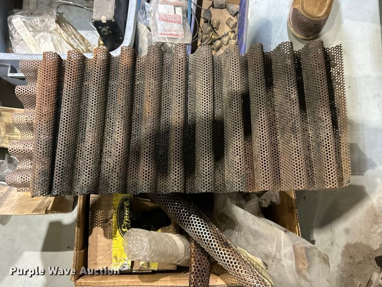 image for item ET6809 2003 International 7400 oil distributor truck