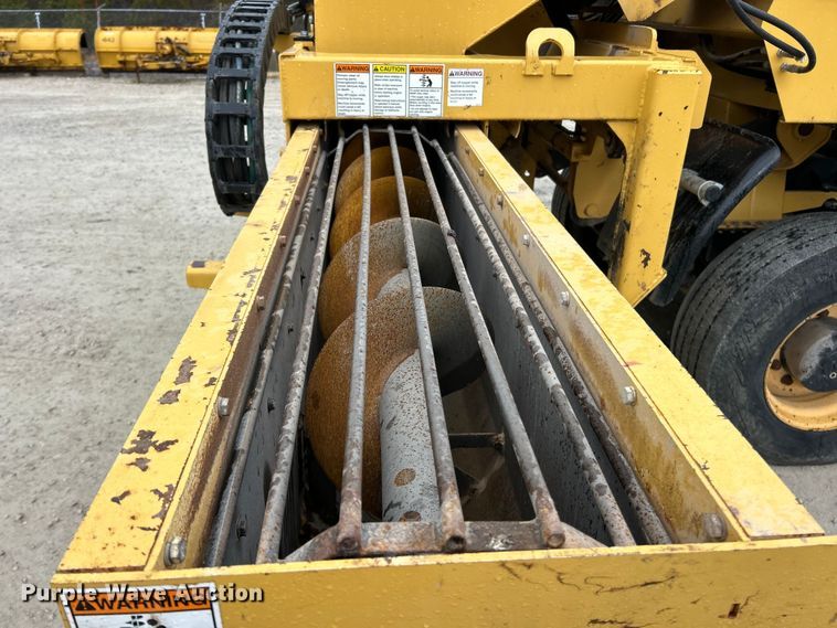 image for item ET6810 2011 Etnyre Quad chip spreader