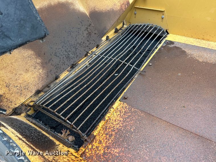 image for item ET6810 2011 Etnyre Quad chip spreader