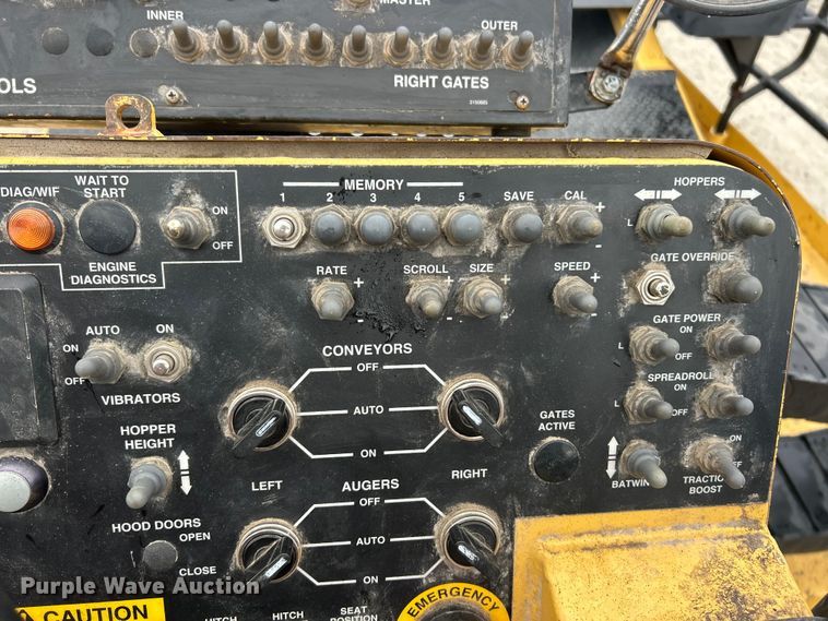 image for item ET6810 2011 Etnyre Quad chip spreader