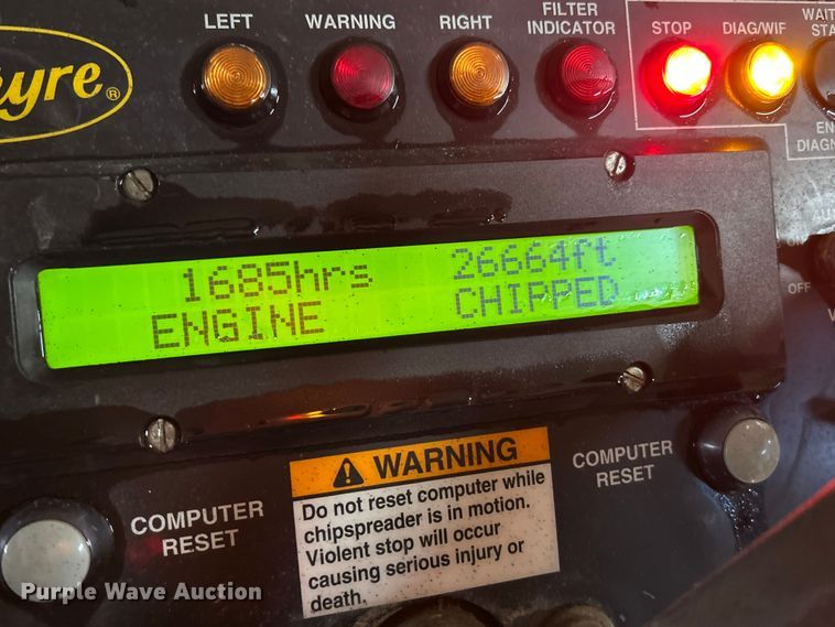 image for item ET6810 2011 Etnyre Quad chip spreader