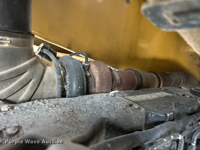 image for item ET6810 2011 Etnyre Quad chip spreader