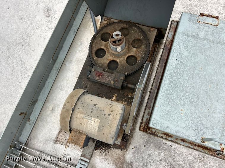 image for item ET6812 Duraco 7000 oil tank