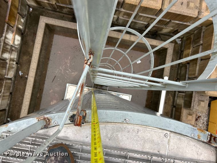 image for item ET6812 Duraco 7000 oil tank