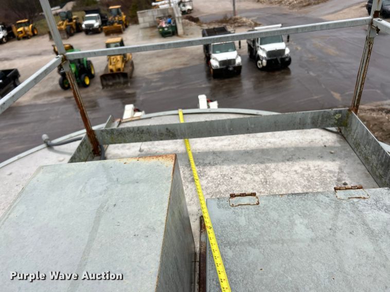 image for item ET6812 Duraco 7000 oil tank