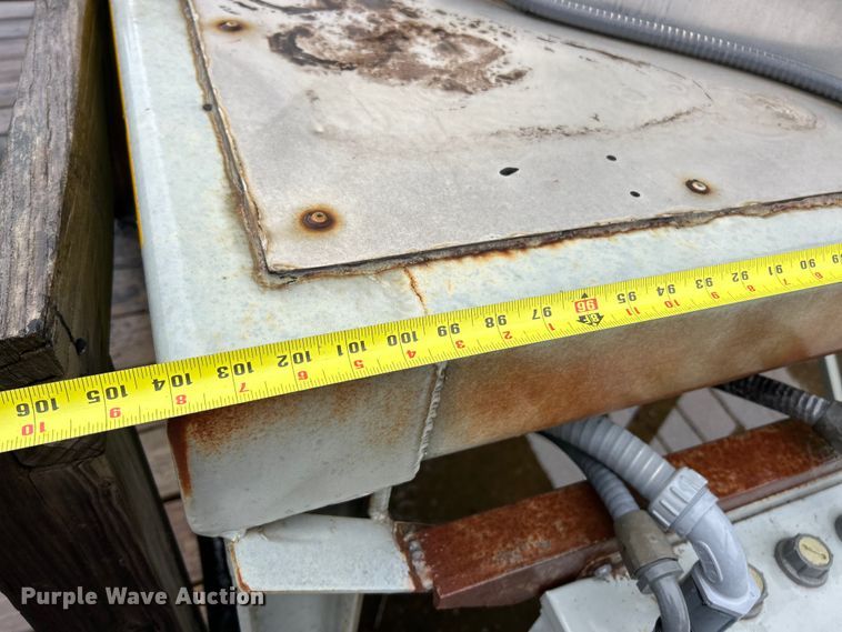 image for item ET6812 Duraco 7000 oil tank