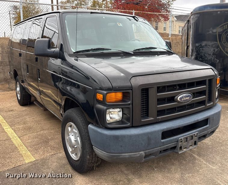 image for item ET7457 2012 Ford E350 van
