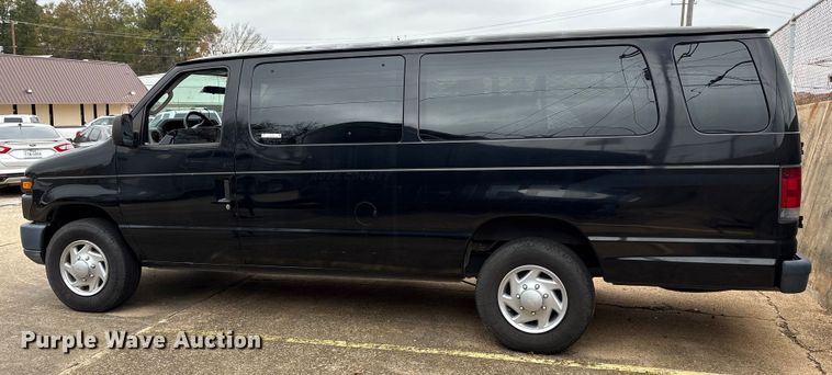 image for item ET7457 2012 Ford E350 van