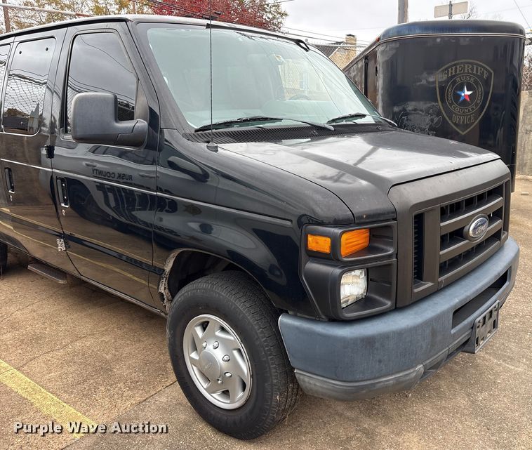 image for item ET7457 2012 Ford E350 van