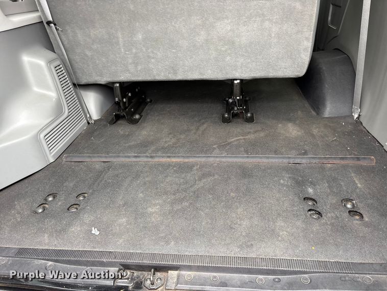 image for item ET7457 2012 Ford E350 van