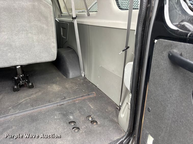 image for item ET7457 2012 Ford E350 van