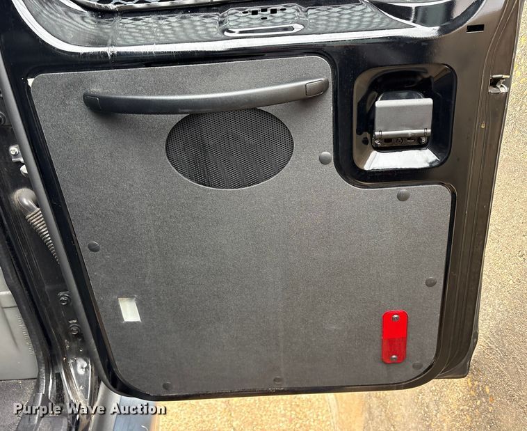 image for item ET7457 2012 Ford E350 van