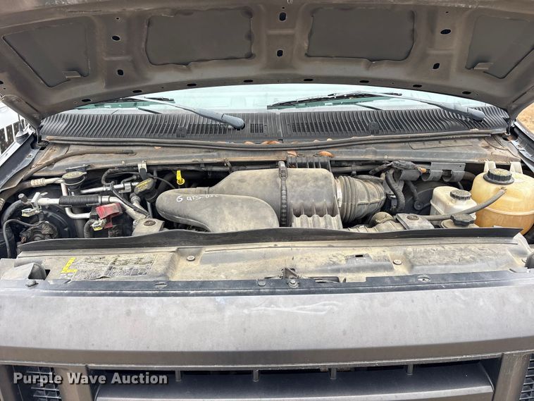 image for item ET7457 2012 Ford E350 van