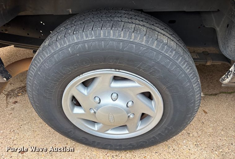 image for item ET7457 2012 Ford E350 van