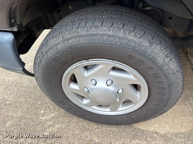 image for item ET7457 2012 Ford E350 van