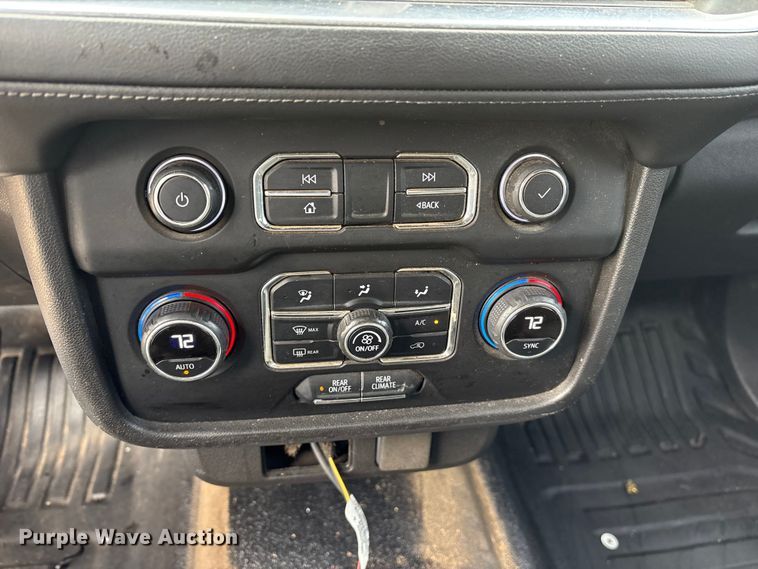 image for item ET7458 2021 Chevrolet Tahoe SUV