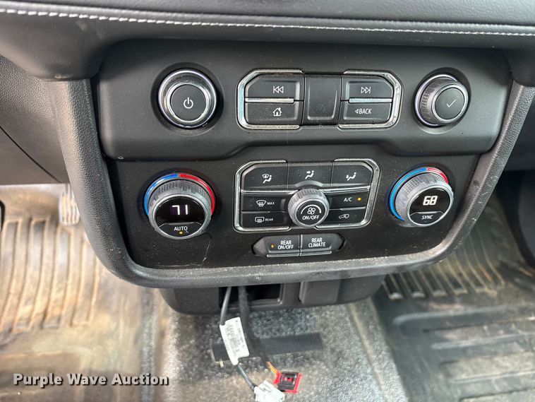 image for item ET7459 2021 Chevrolet Tahoe SUV