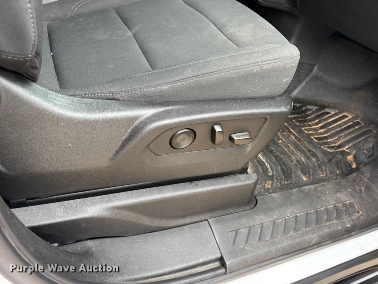 image for item ET7460 2021 Chevrolet Tahoe SUV