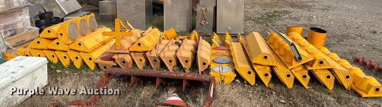 image for item EU0146 Traffic light equipment