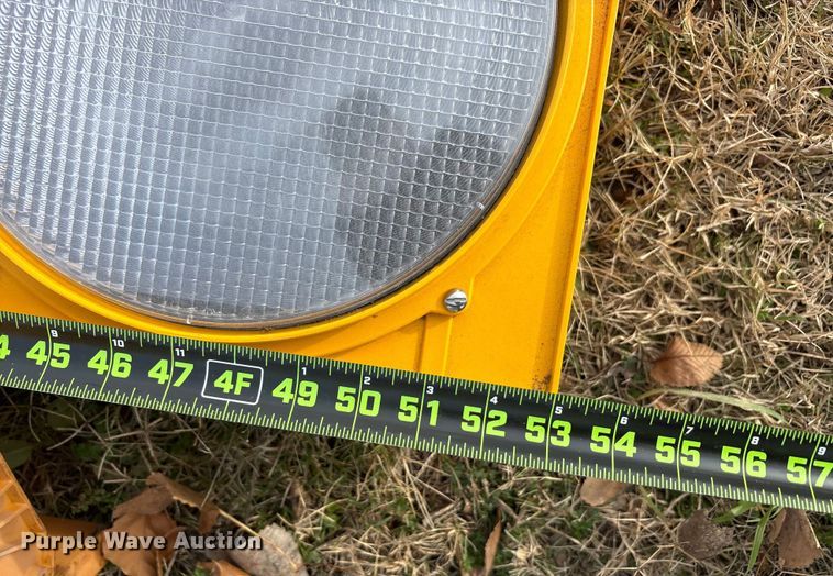 image for item EU0146 Traffic light equipment