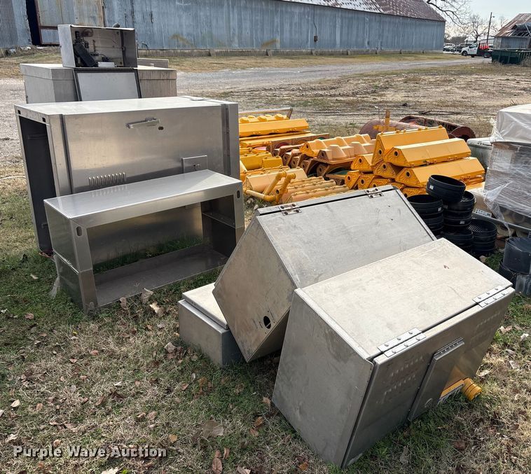 image for item EU0146 Traffic light equipment