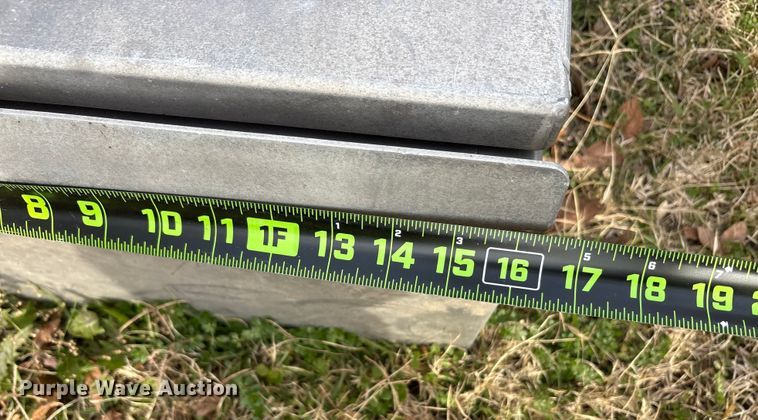 image for item EU0146 Traffic light equipment