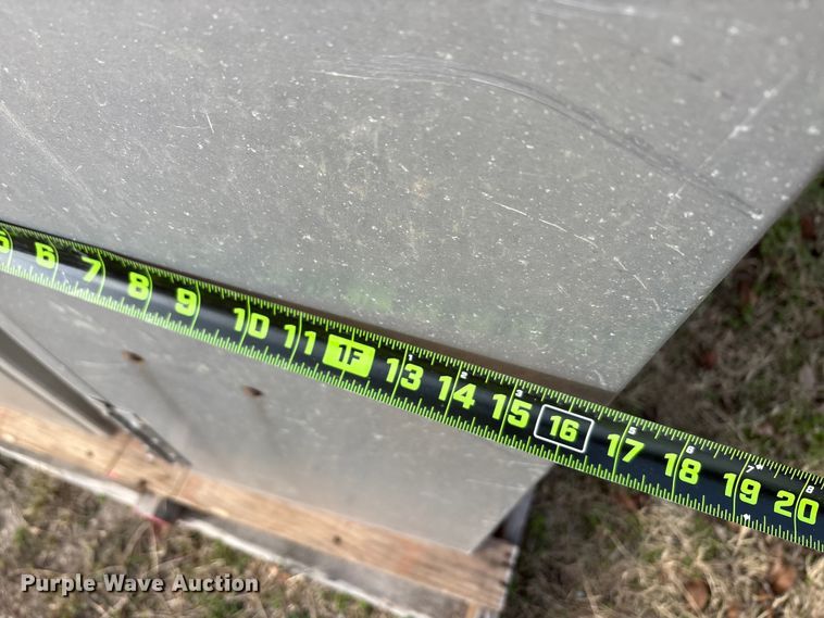 image for item EU0146 Traffic light equipment