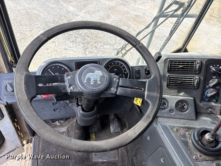 image for item EU0148 2012 Mack MRU613 refuse truck