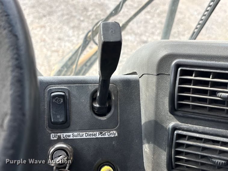 image for item EU0148 2012 Mack MRU613 refuse truck