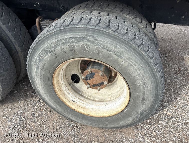 image for item EU0148 2012 Mack MRU613 refuse truck