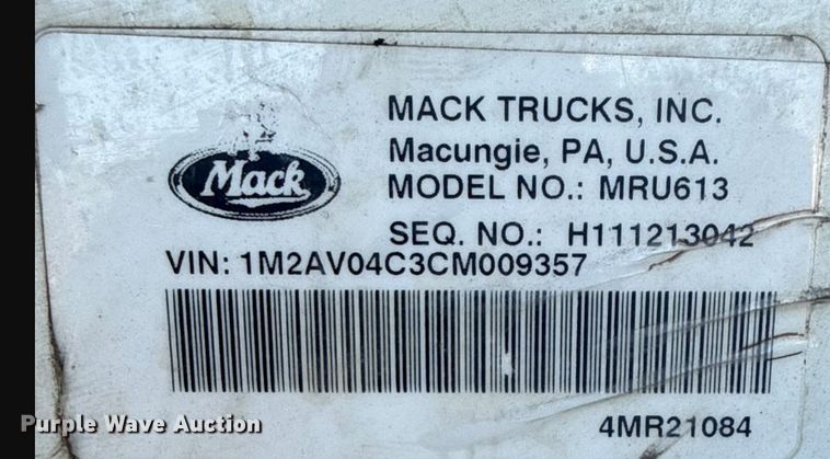 image for item EU0148 2012 Mack MRU613 refuse truck