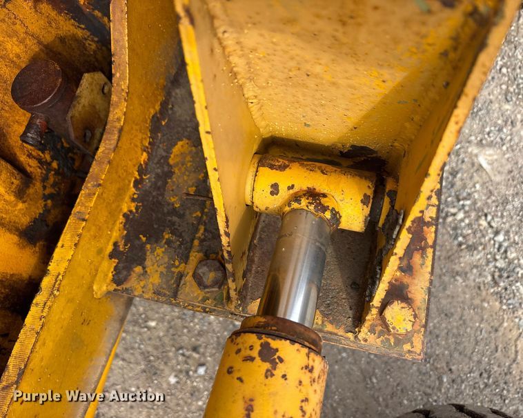 image for item EU0150 1978 John Deere JD301-A industrial tractor