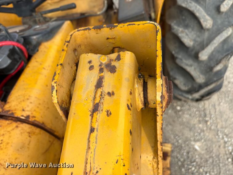 image for item EU0150 1978 John Deere JD301-A industrial tractor