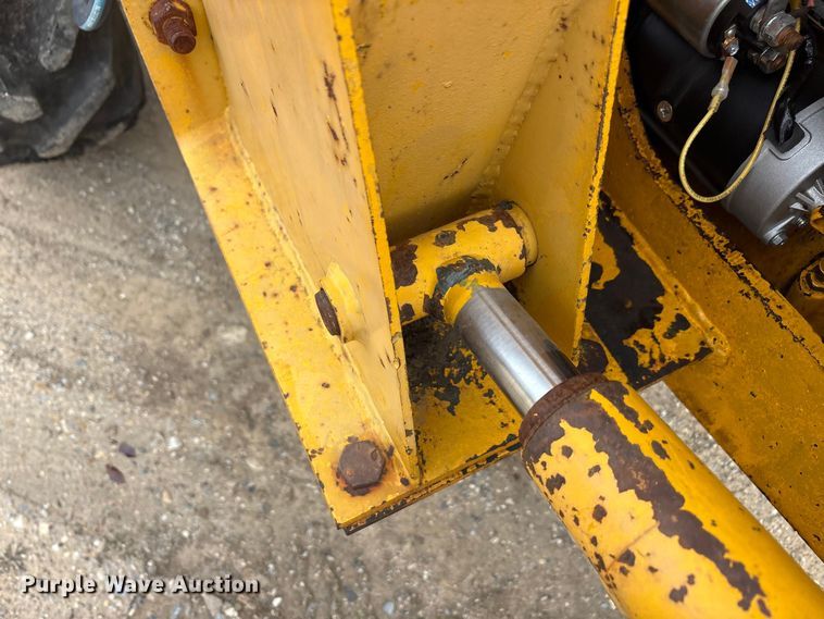 image for item EU0150 1978 John Deere JD301-A industrial tractor