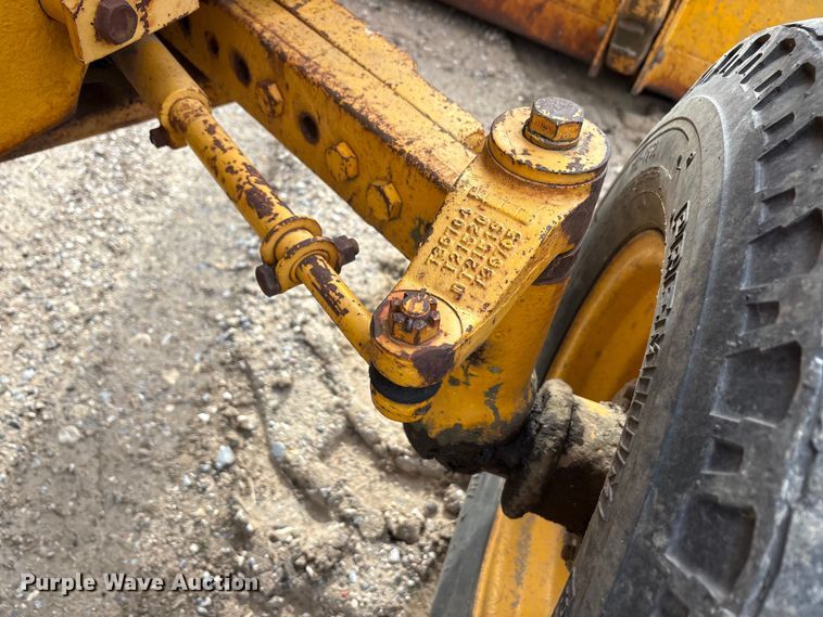 image for item EU0150 1978 John Deere JD301-A industrial tractor