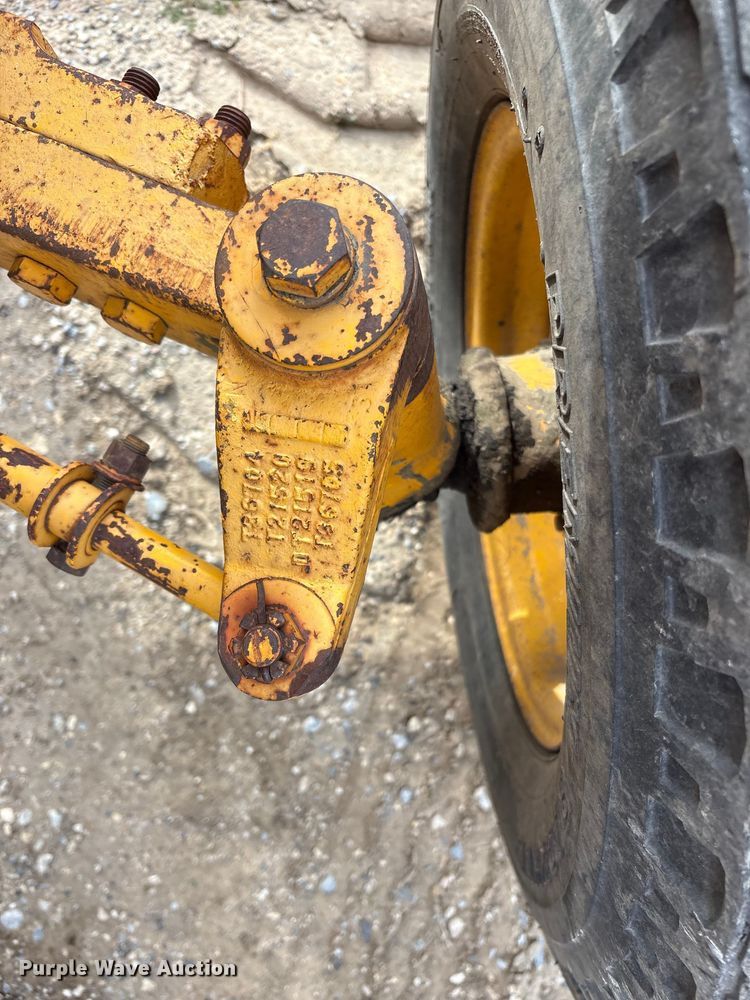 image for item EU0150 1978 John Deere JD301-A industrial tractor